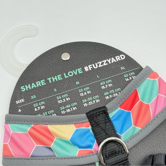 Fuzz Yard Grey Colorful Hexagon Print Adjustable Harness Dog’s Size Medium - Picture 5 of 5